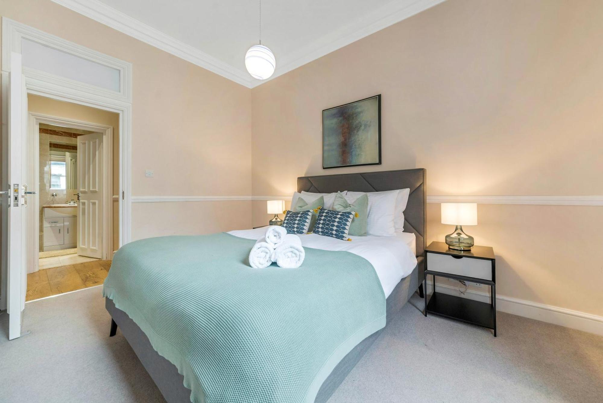 Spectacular 3 Bed In Berkeley Sq Mayfair 伦敦 外观 照片