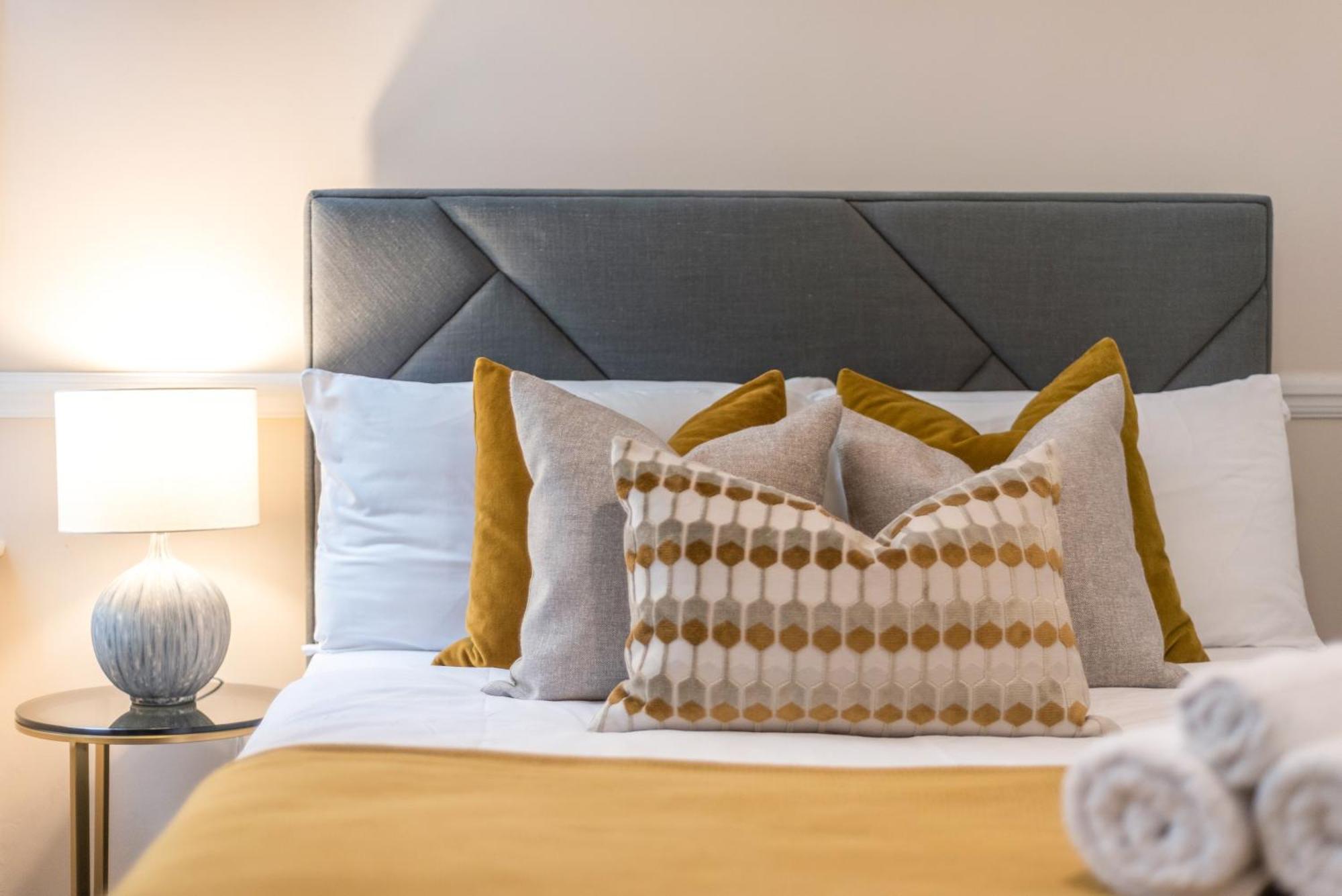 Spectacular 3 Bed In Berkeley Sq Mayfair 伦敦 外观 照片